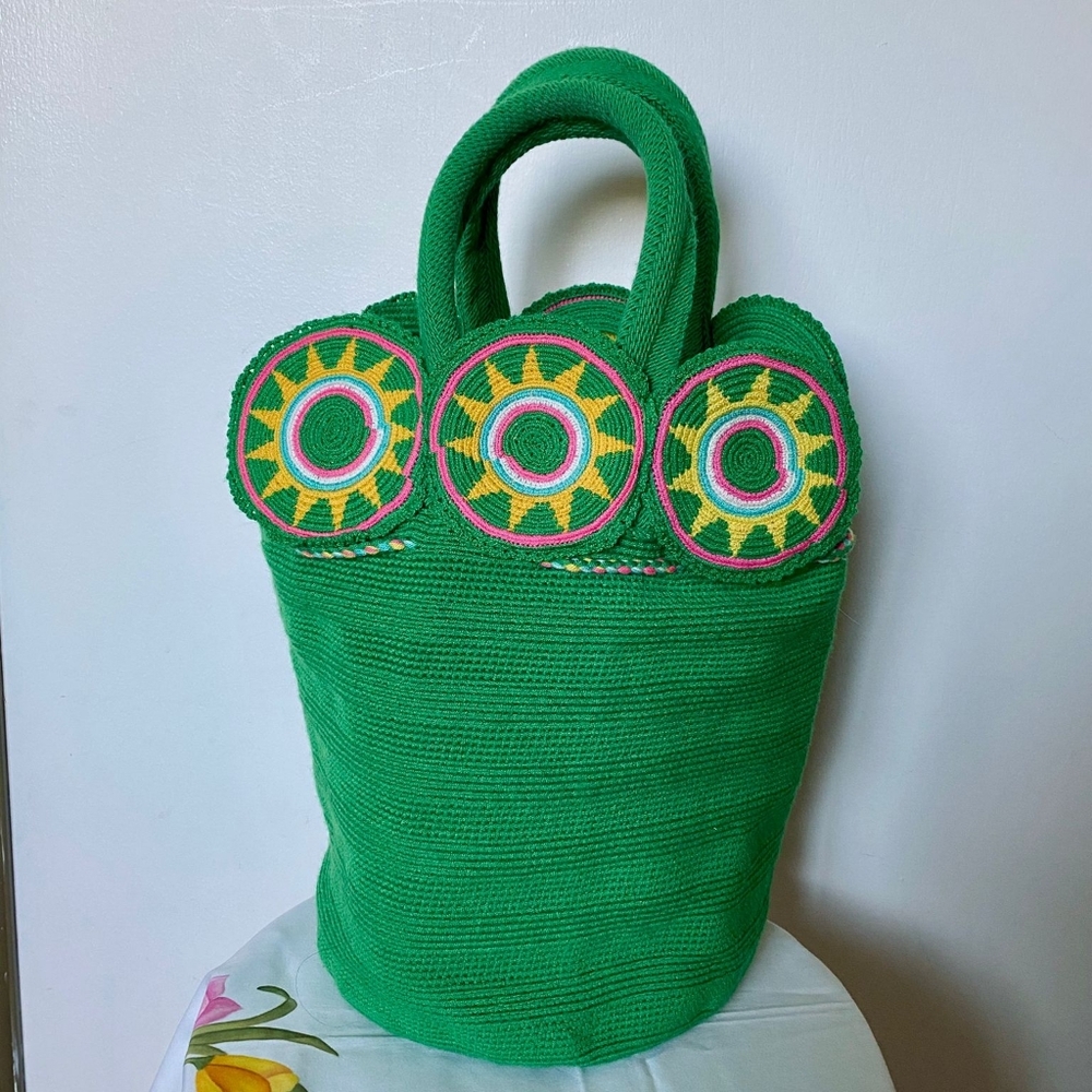 Handcrafted Green Crocheted Bag – Made by Colombian Artisans